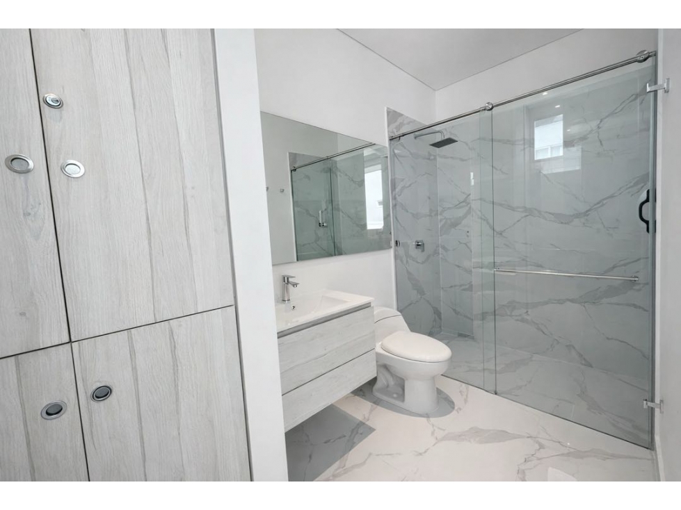 Venta de apartasuite amoblado en bello horizonte Santa Marta. — foto 4