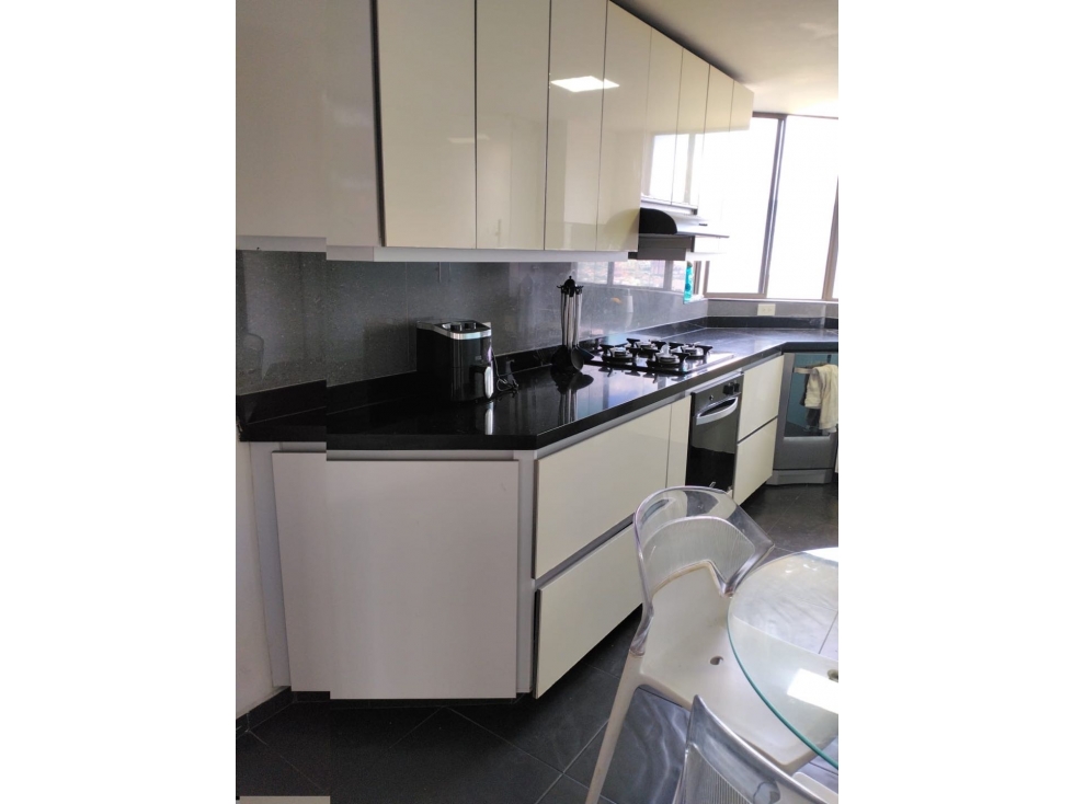 VENTA DE APRTAMENTO EN POBLADO -BALSOS — foto 4