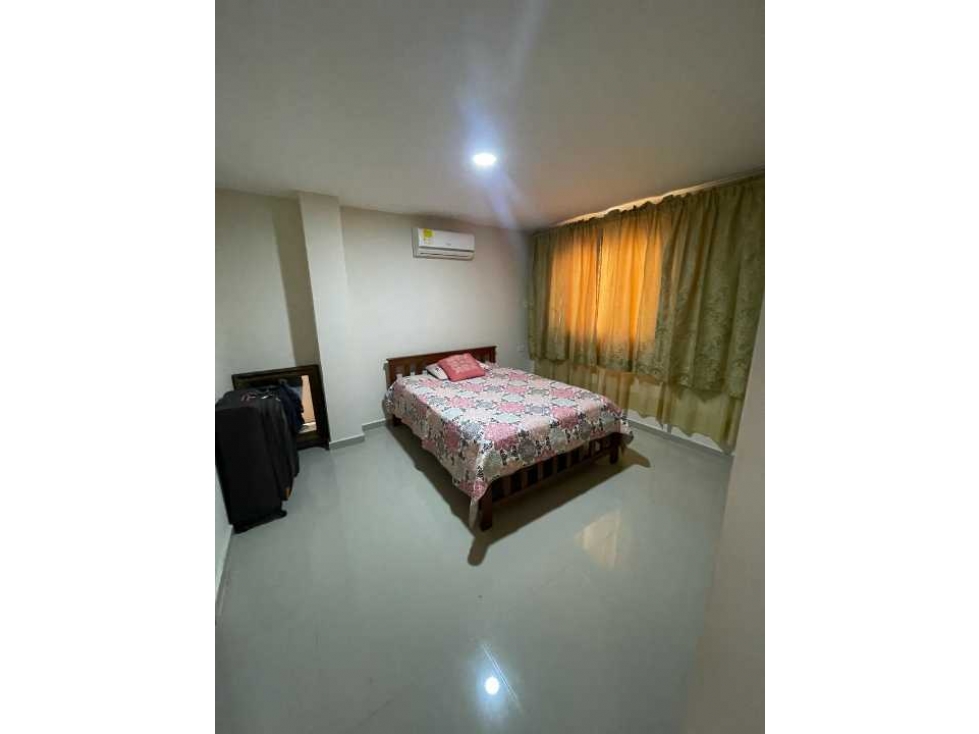 Venta de apto 3 habitaciones 2 baños zona de labores aire acondiciona — foto 4
