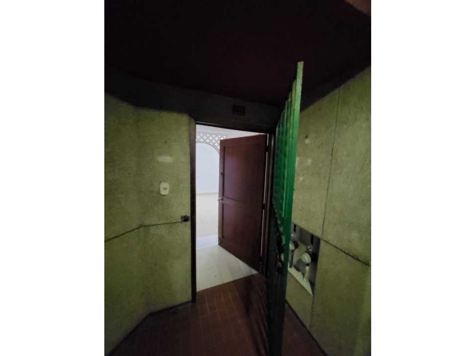Venta de apto 3 habitaciones 2 baños cuarto de servicio