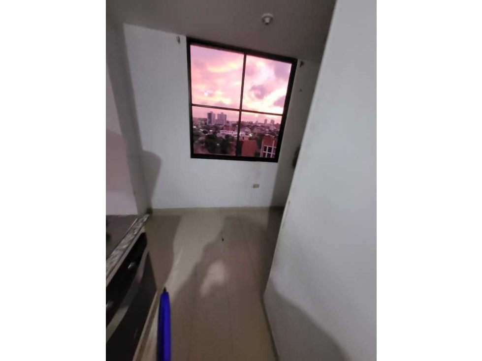 Venta de apto 3 habitaciones 2 baños cuarto de servicio — foto 4