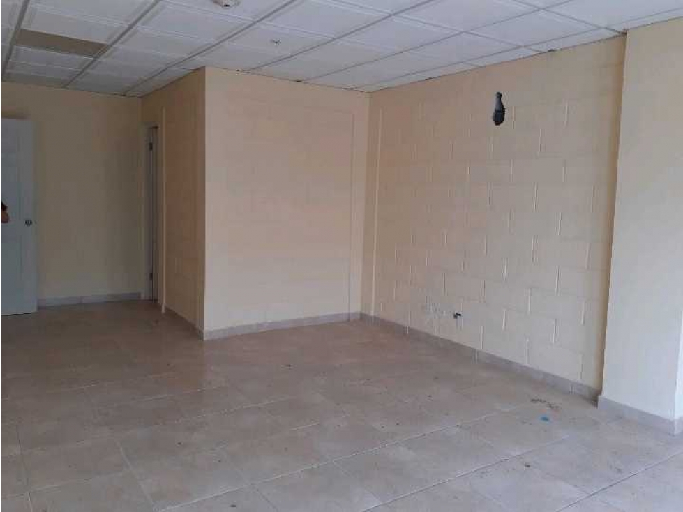 Venta de Bodega con oficina en Calidonia.Cod-J312 - 3