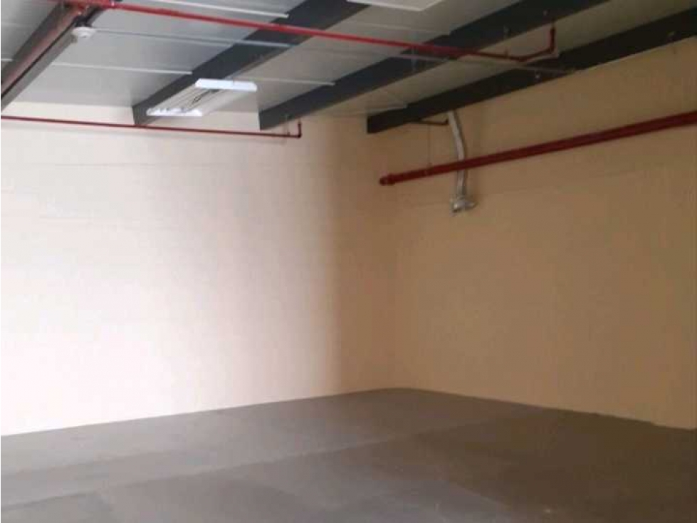 Venta de Bodega con oficina en Calidonia.Cod-J312 - 5