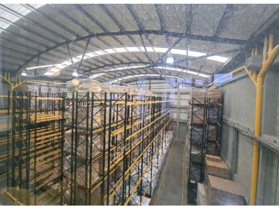 VENTA DE BODEGA EN GIRARDOTA. - 2