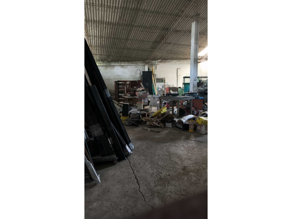 VENTA DE BODEGA EN SINCELEJO CENTRO PARA REMODELACION - 3