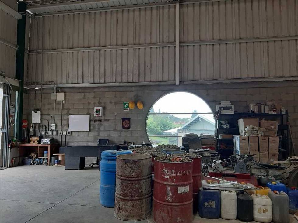 Venta de Bodega Industrial ubicada en la variante Aeropuerto Hipodromo - 3