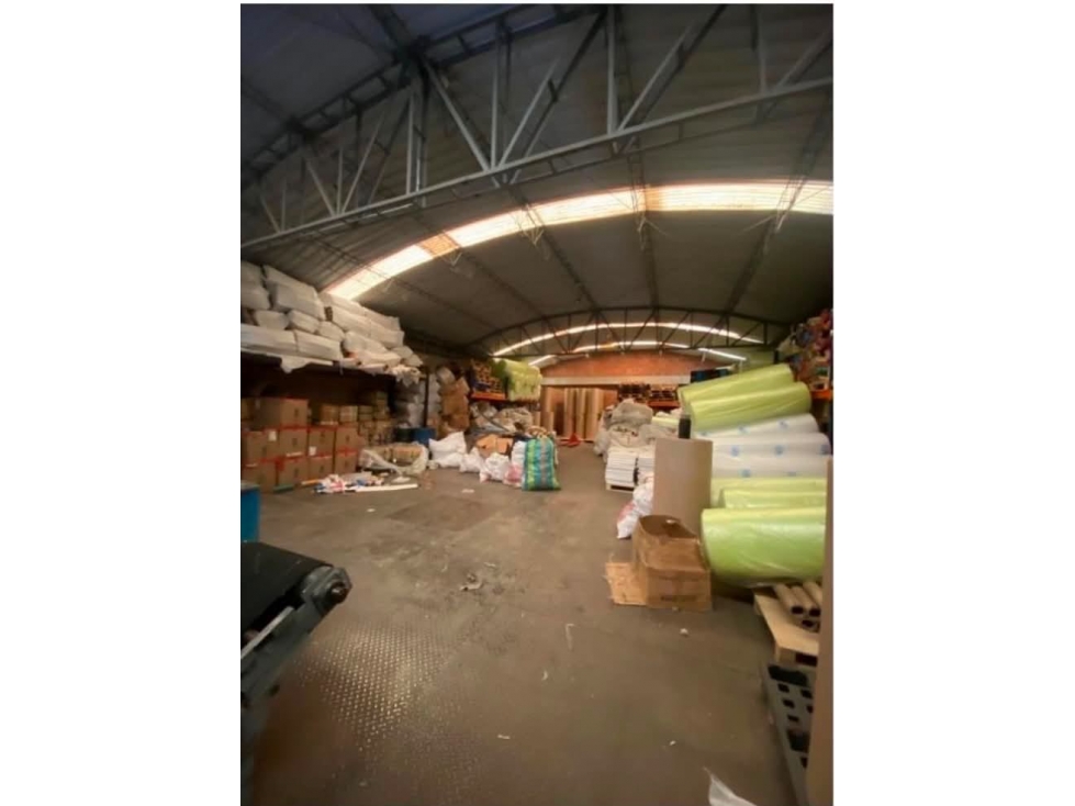 VENTA DE BODEGA ITAGUI FABRICAS UNIDAS - 3