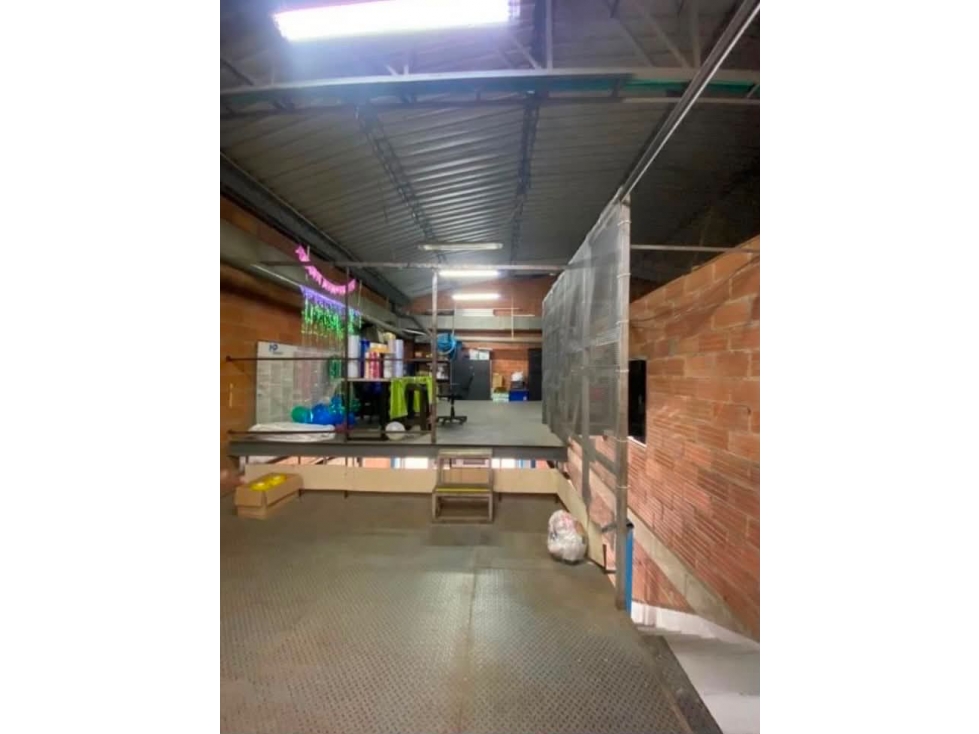 VENTA DE BODEGA ITAGUI FABRICAS UNIDAS - 4