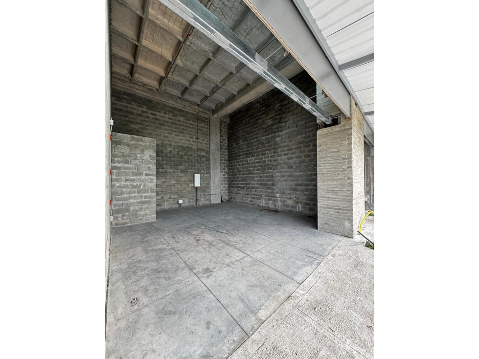 VENTA DE BODEGA O LOCAL EN APARTADO - 4