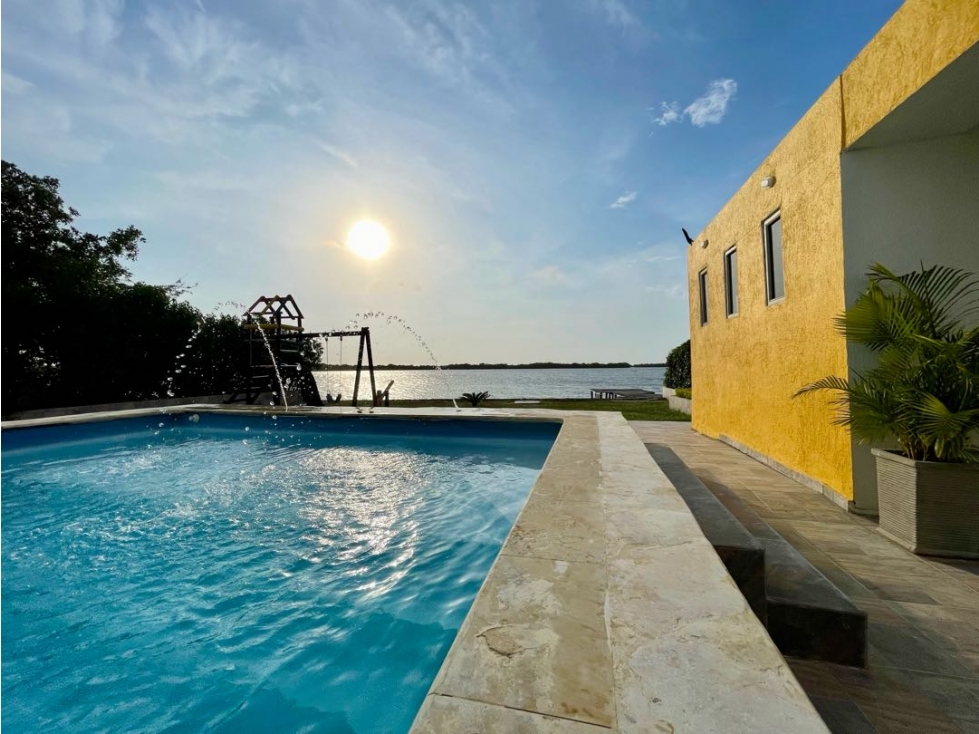 VENTA DE CABAÑA 5 ALCOBAS FRENTE A PLAYA DE GALERAZAMBA, BOLIVAR — foto 2