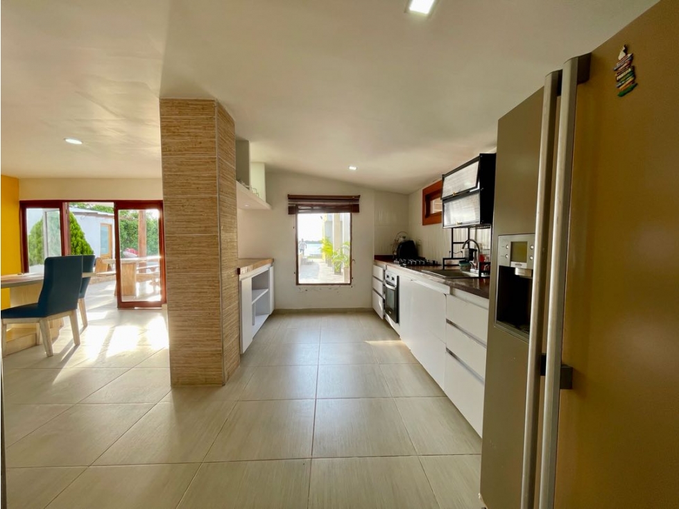 VENTA DE CABAÑA 5 ALCOBAS FRENTE A PLAYA DE GALERAZAMBA, BOLIVAR — foto 6