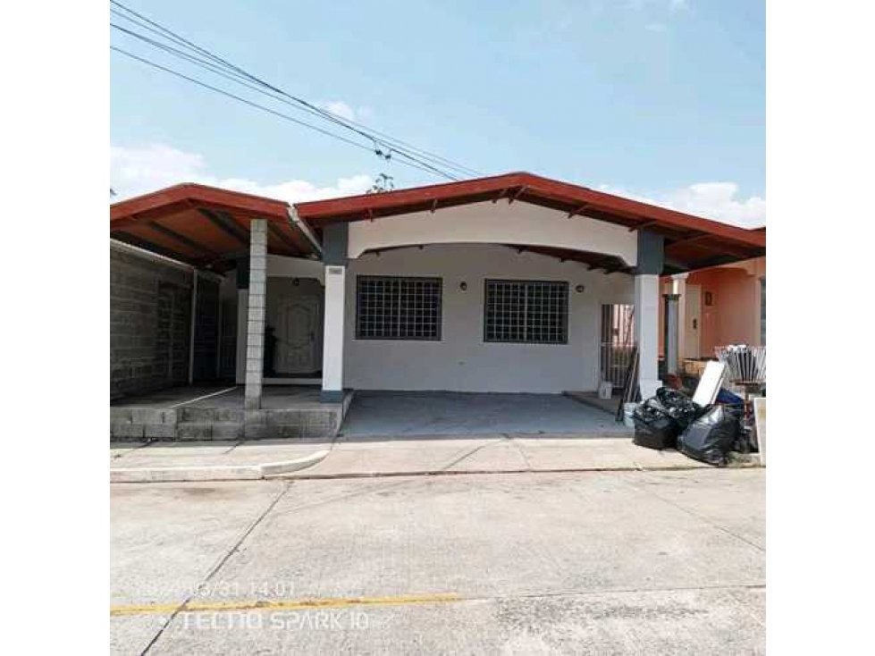 VENTA DE CASA ARRAIJAN 336M2 3RC JUAN DEMOSTENES
