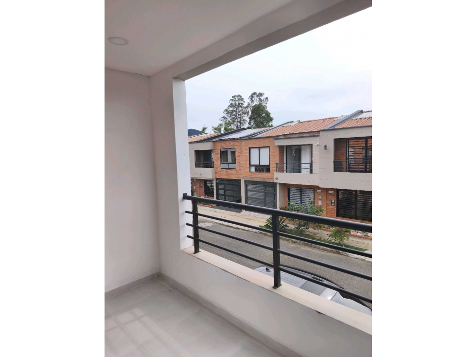 VENTA DE CASA 4 ALCOBAS 160 M2 LA CEJA