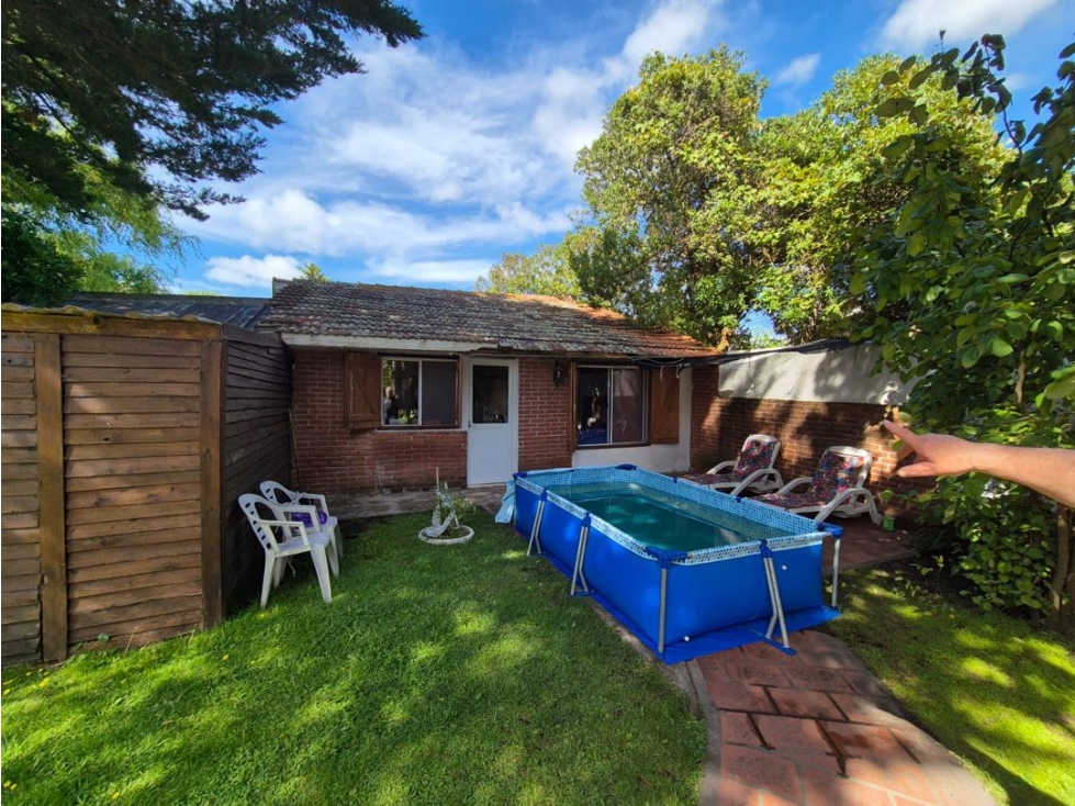 VENTA DE CASA ALPINA CON QUINCHO + DEPTO DE 2 AMB EN MAR CHIQUITA - 4