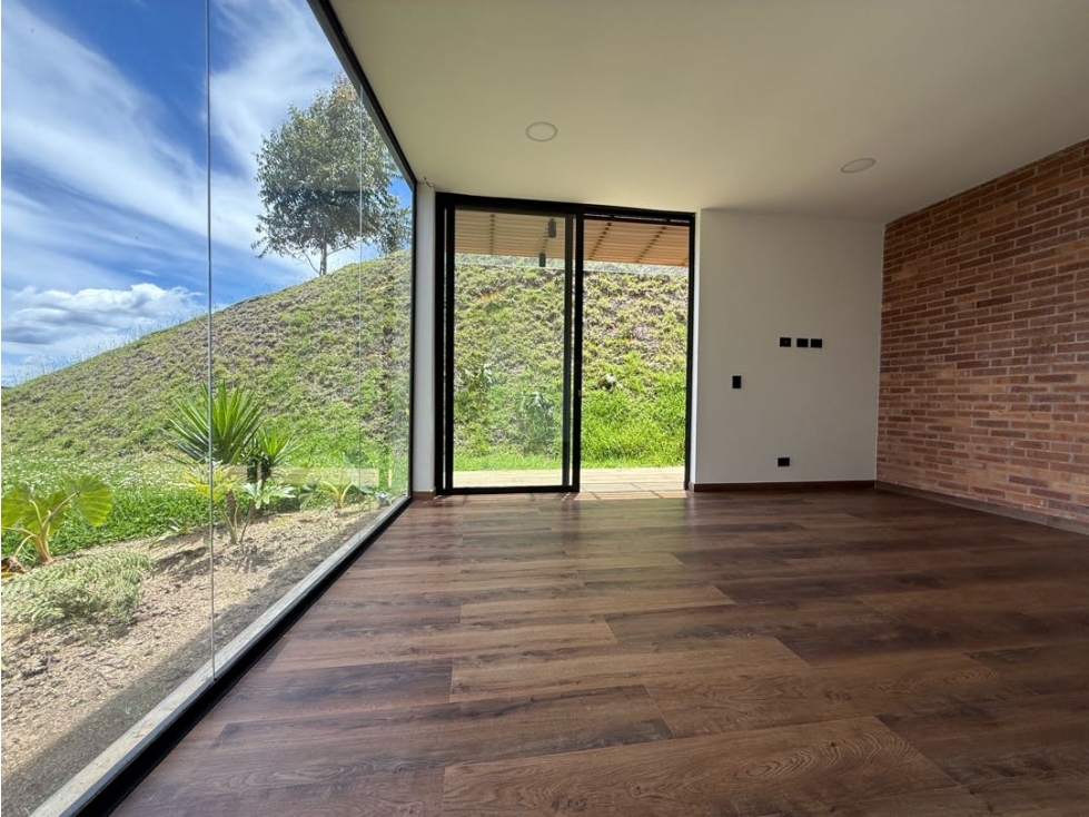 VENTA DE CASA ALTO DE LAS PALMAS DE UN SOLO NIVEL EN UN LOTE DE 1886m2 — foto 4