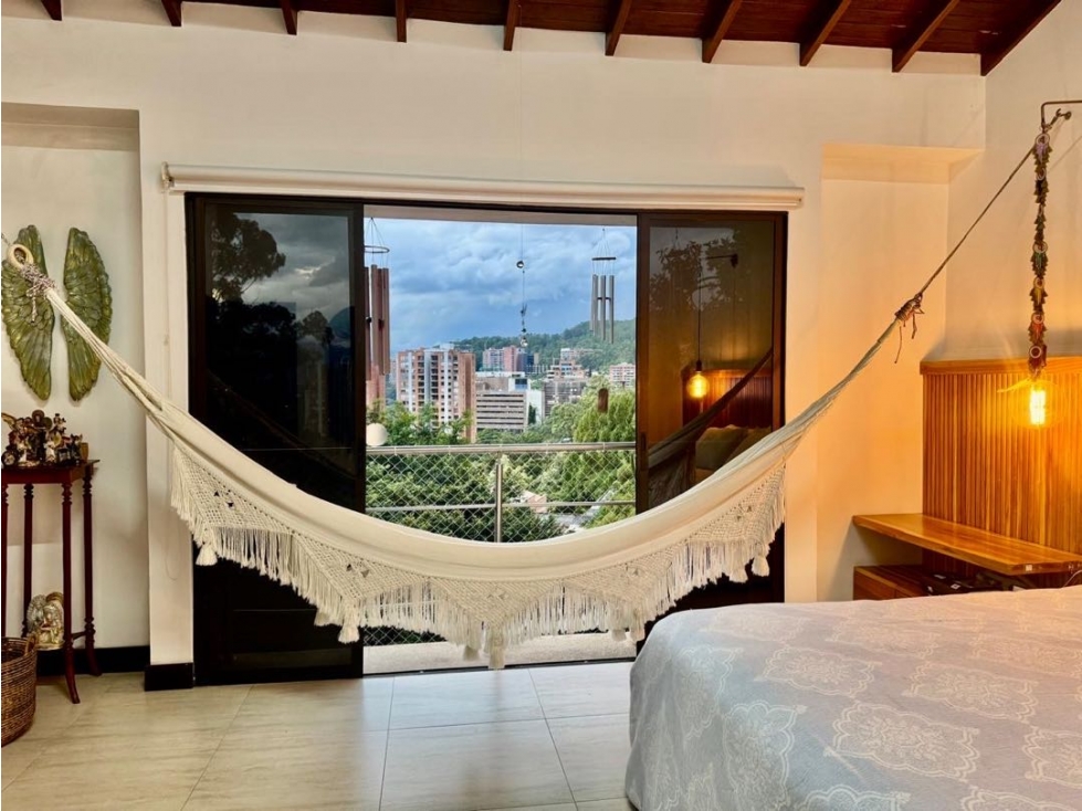 Venta de casa amplia y en una unidad excelente en el poblado — foto 4