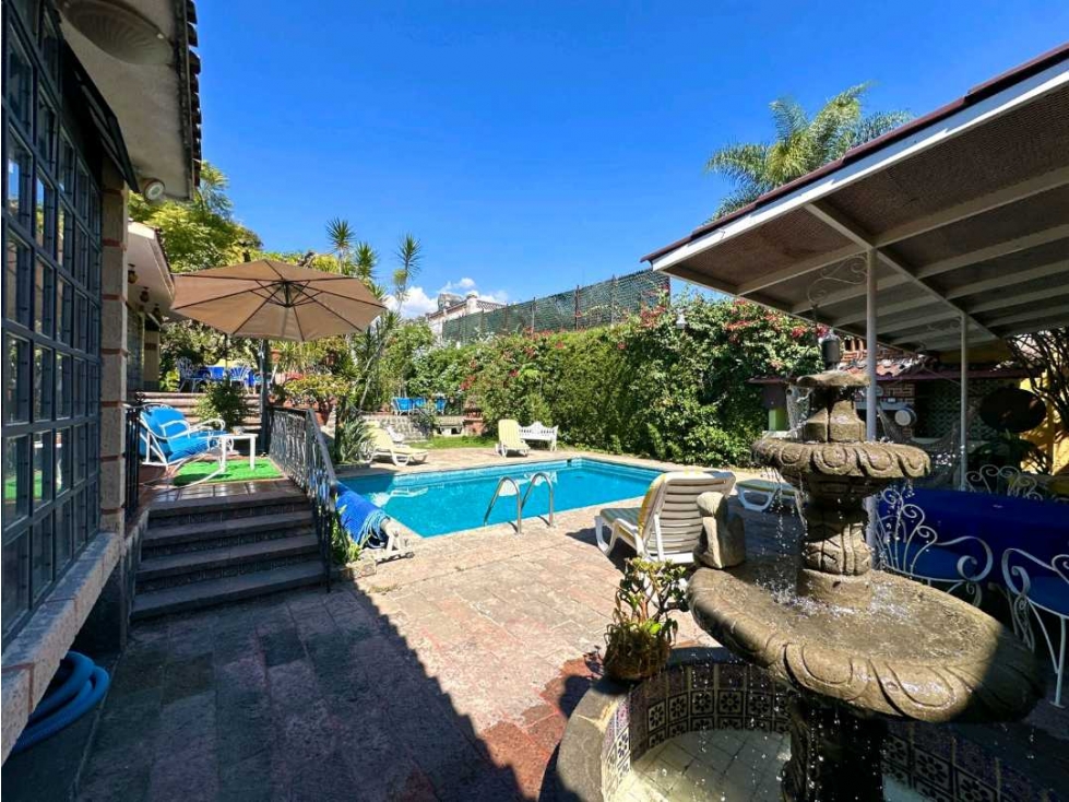 Venta de casa AMUEBLADA, en la Colonia Bellavista. Cuernavaca, Morelos