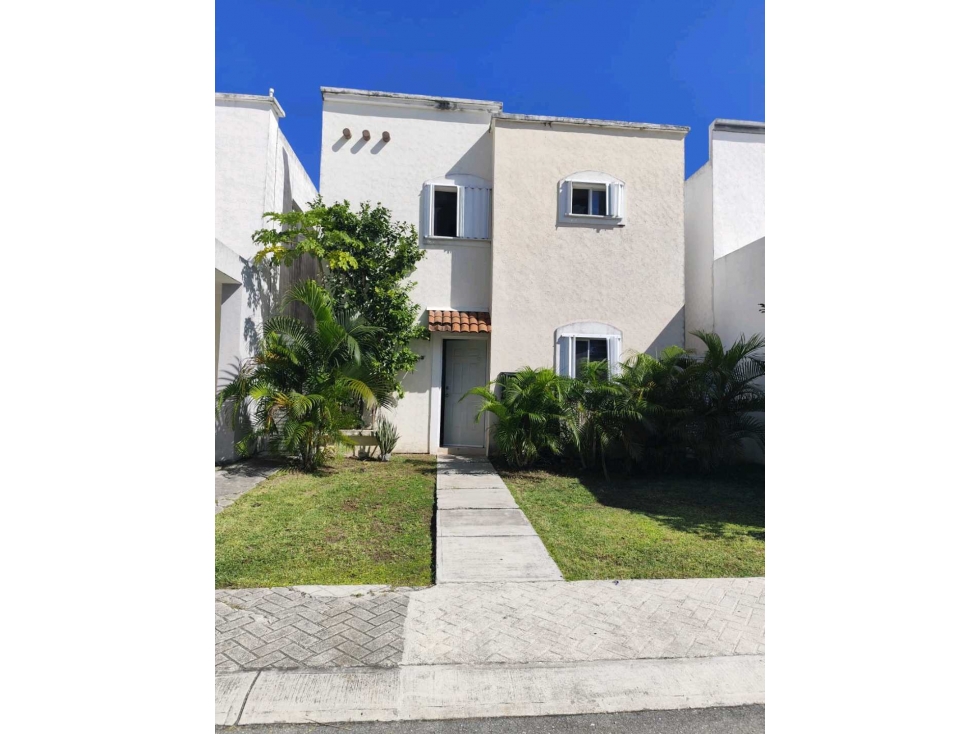 Venta de casa Avenida 135, Colonia Mallorca