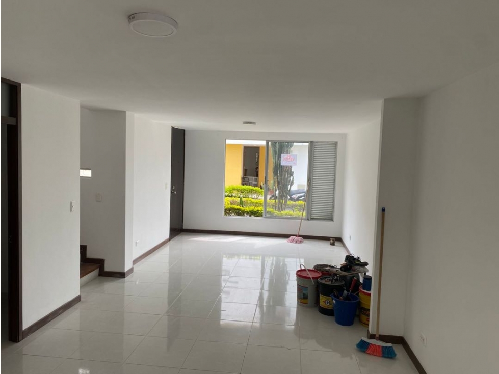 VENTA DE CASA Av EL POLLO,PEREIRA,COLOMBIA