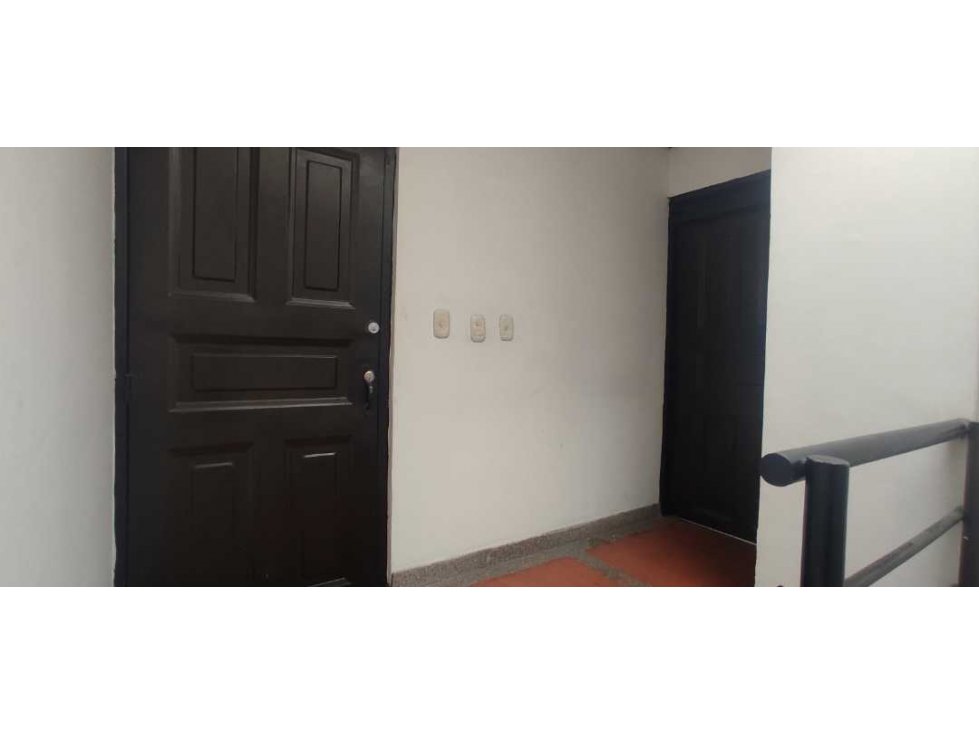 VENTA DE CASA BI FAMILIAR, BRINDA 6 RENTAS, CENTRO DE PEREIRA. — foto 2