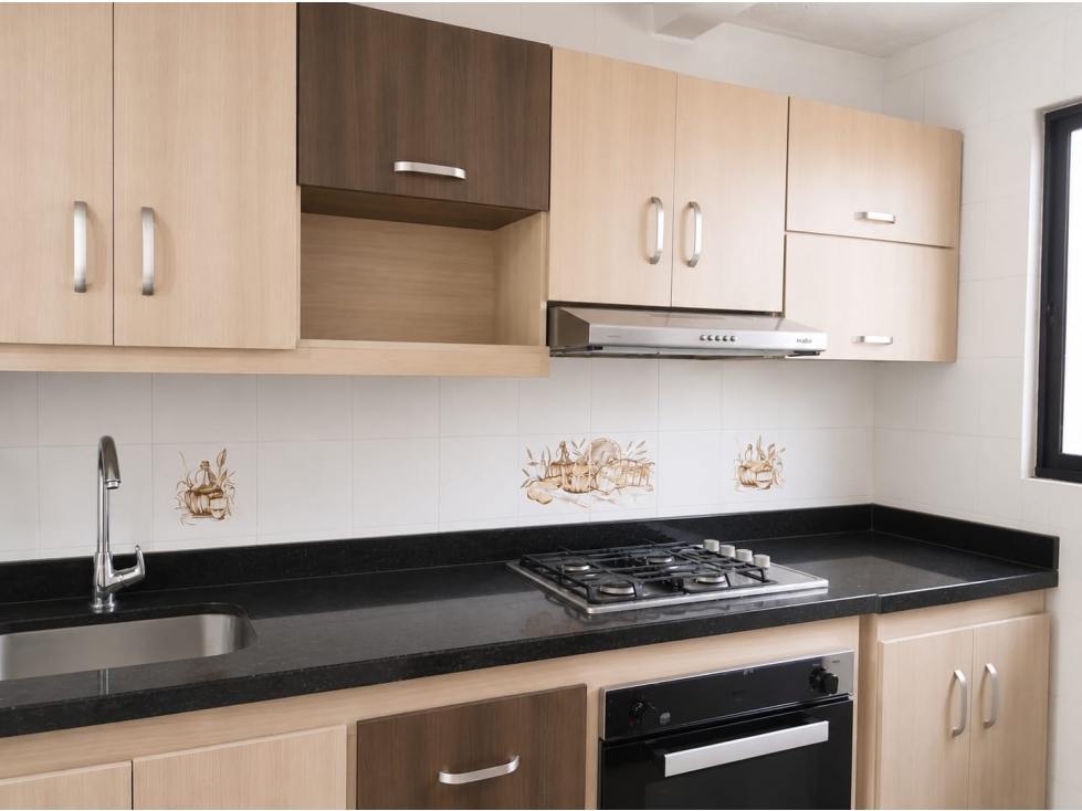 VENTA DE CASA BIFAMILIAR SABANETA- PARQUE