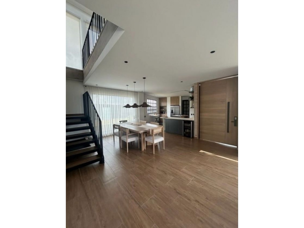 Venta de casa campestre alto de las palmas envigado unidad cerrada — foto 4