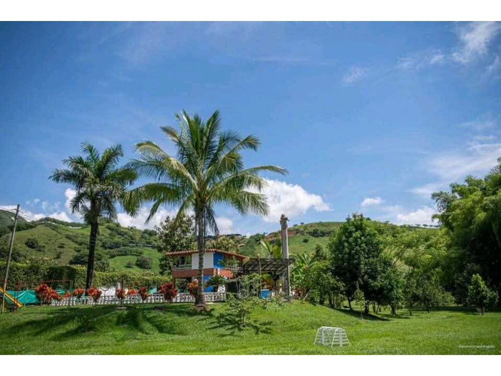VENTA DE CASA CAMPESTRE ANSERMANUEVO VALLE - 1