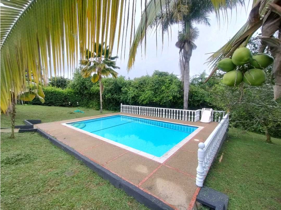 Venta de Casa Campestre con Piscina Privada en La Mesa Cundi — foto 6