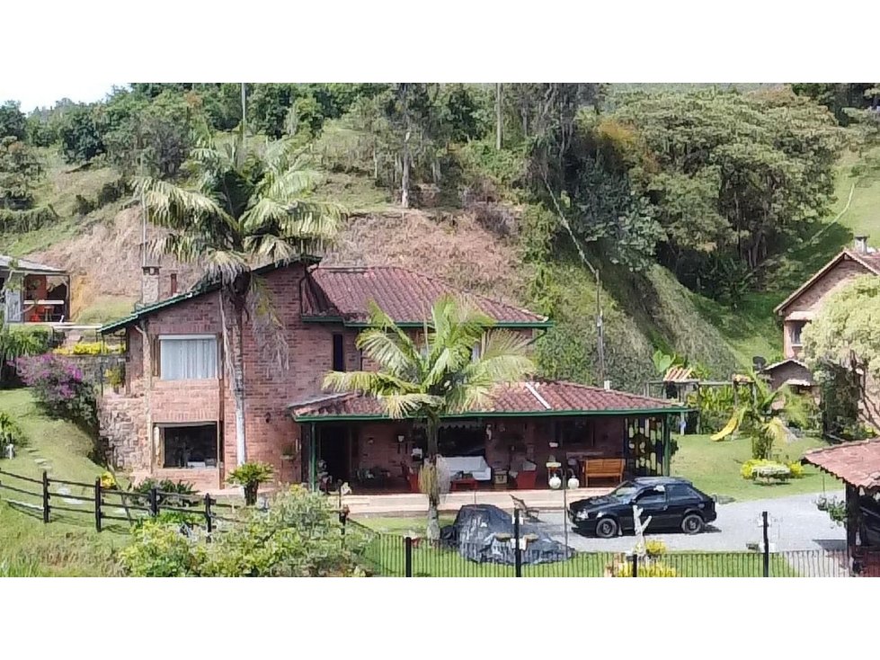 Venta de casa campestre con vista al bosque en El Retiro — foto 3