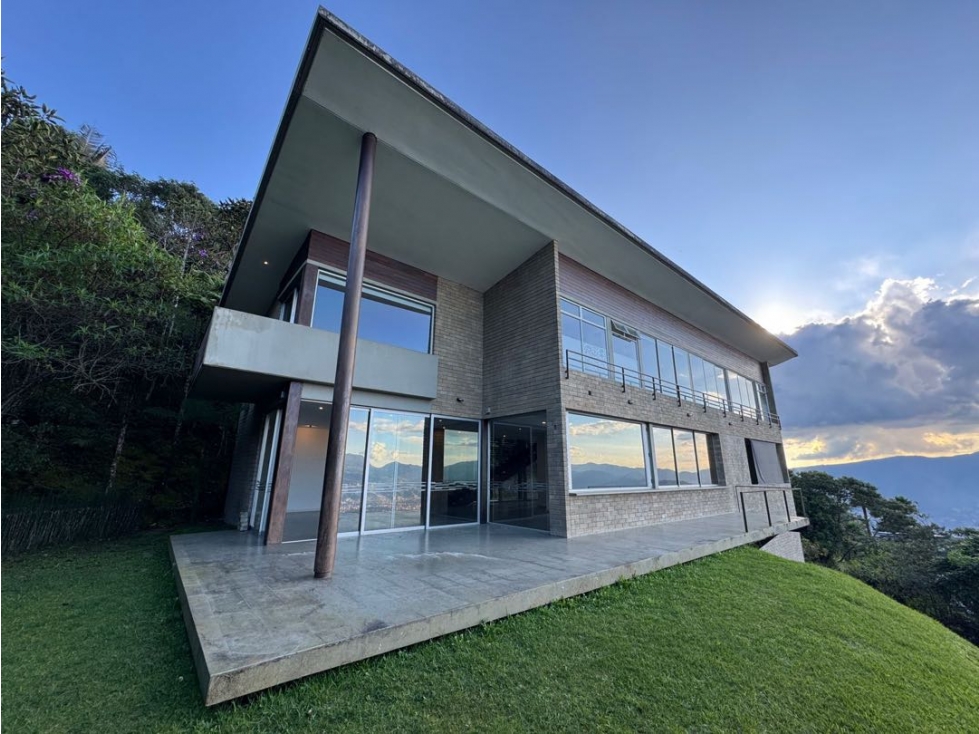 Venta de casa campestre con vista alto de las palmas unidad
