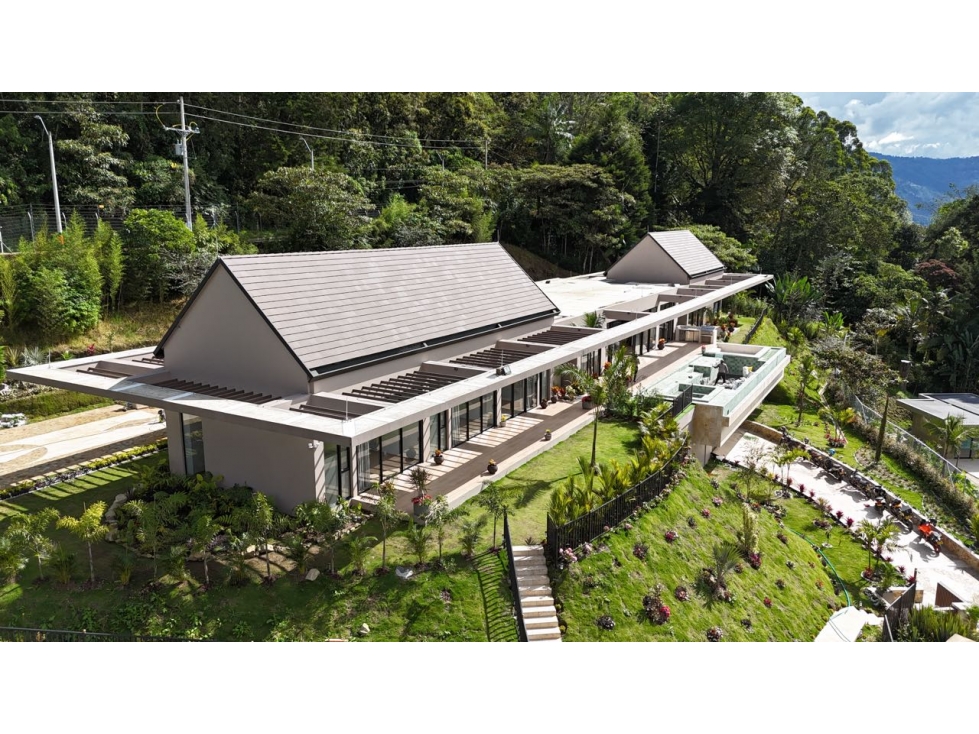 Venta de casa campestre con vista a Medellín unidadcerrada balsos