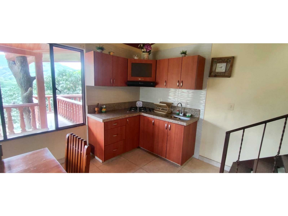 Venta de casa campestre de 2300 M2 en 1300 mill en San Joaquín La Mesa — foto 5