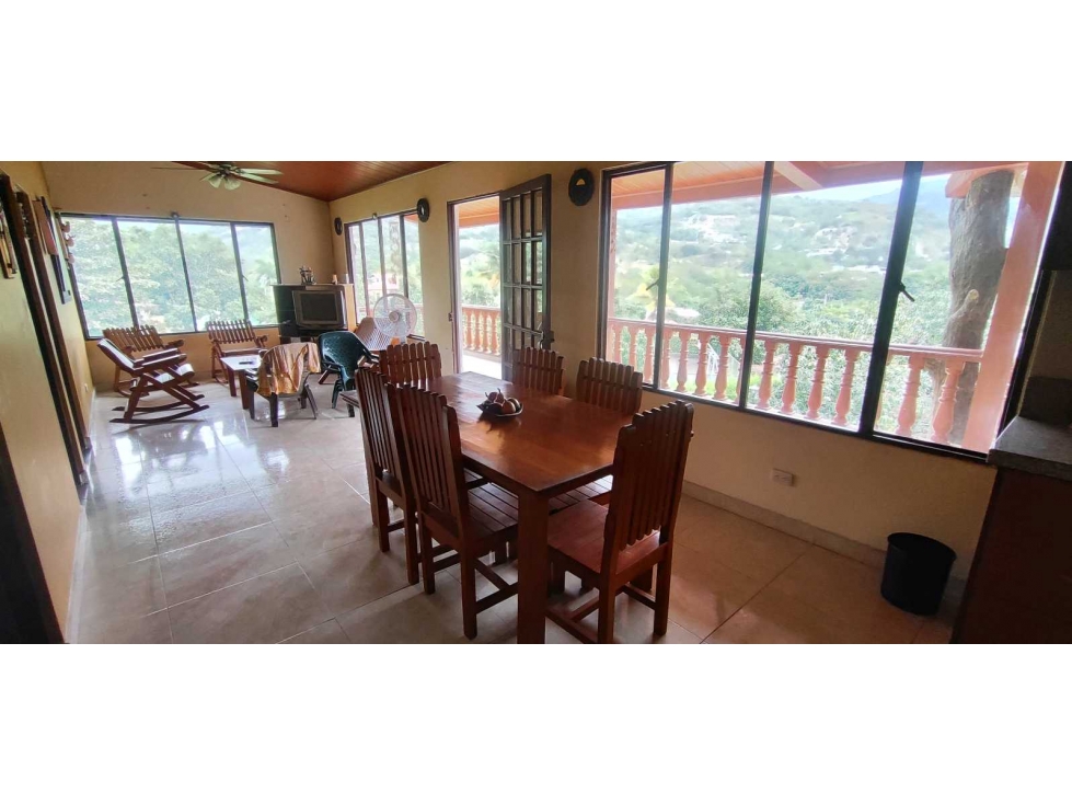 Venta de casa campestre de 2300 M2 en 1300 mill en San Joaquín La Mesa — foto 6