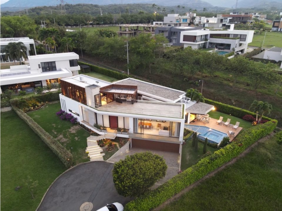 VENTA DE CASA CAMPESTRE DE LUJO EN ALTO PANCE