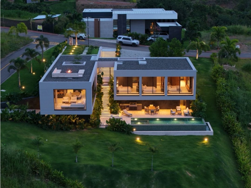 Venta de Casa Campestre de lujo en Cerritos Casa Oculta