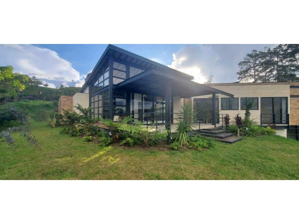 VENTA DE CASA CAMPESTRE EN EL RETIRO, EN PARCELACIÓN.