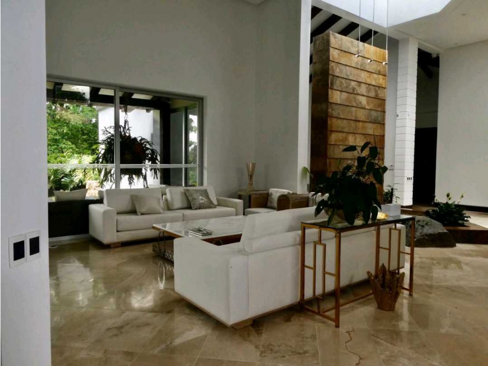 Venta de Casa Campestre en El Caimo Privacidad, Naturaleza y Confort