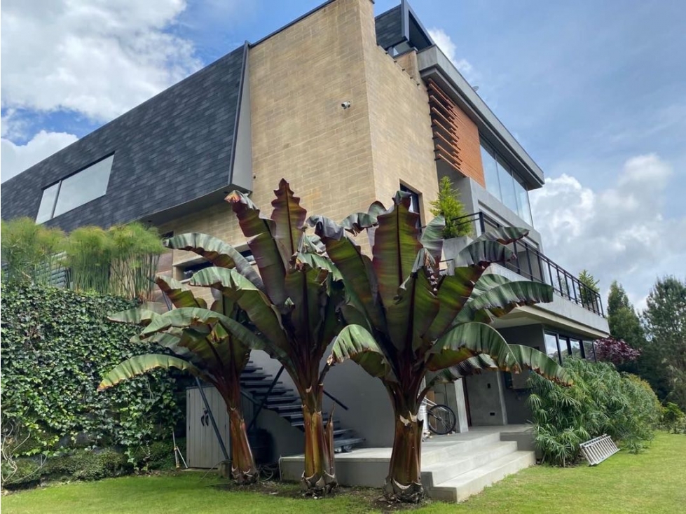 Venta de casa campestre en el alto de las palmas