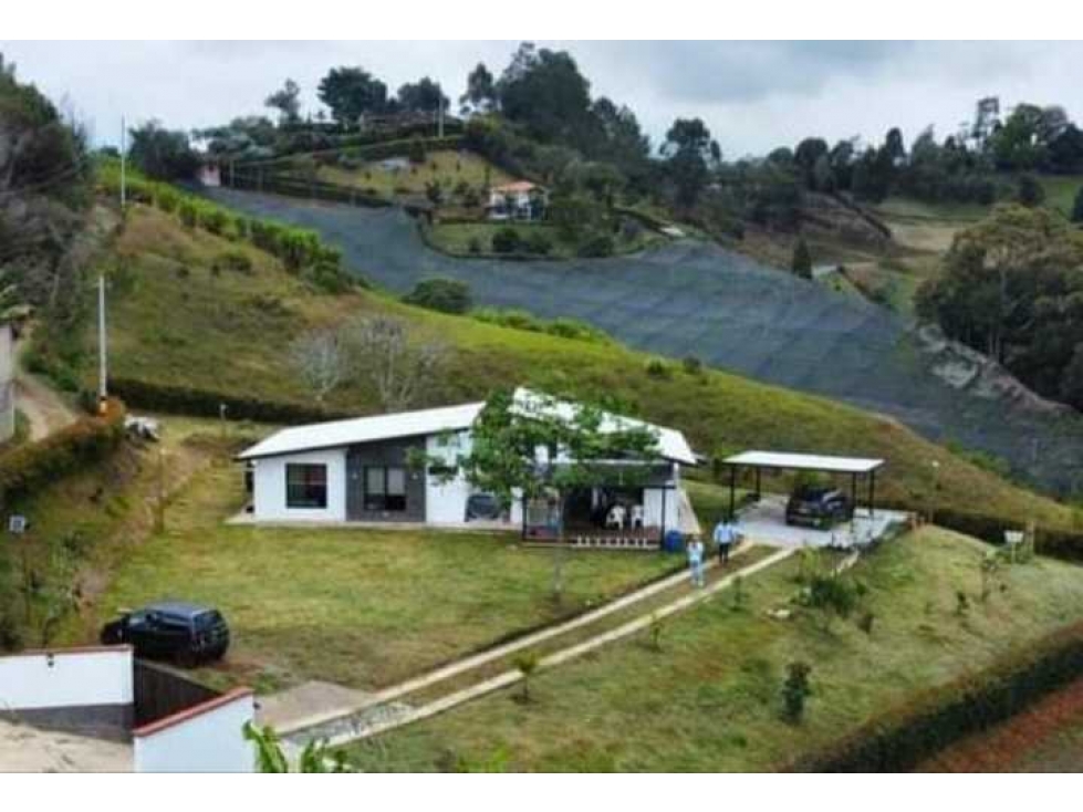 VENTA DE CASA CAMPESTRE EN EL CARMEN DEL VIBORAL — foto 3