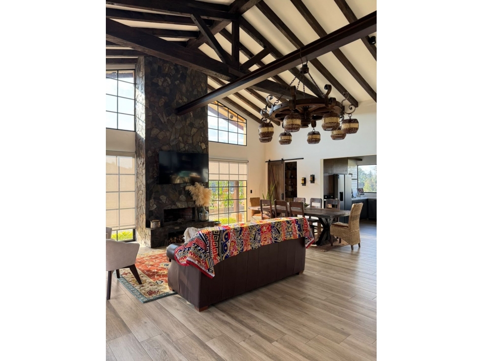 Venta de Casa campestre en el Peñol Vereda el Morro para airbnb - 2