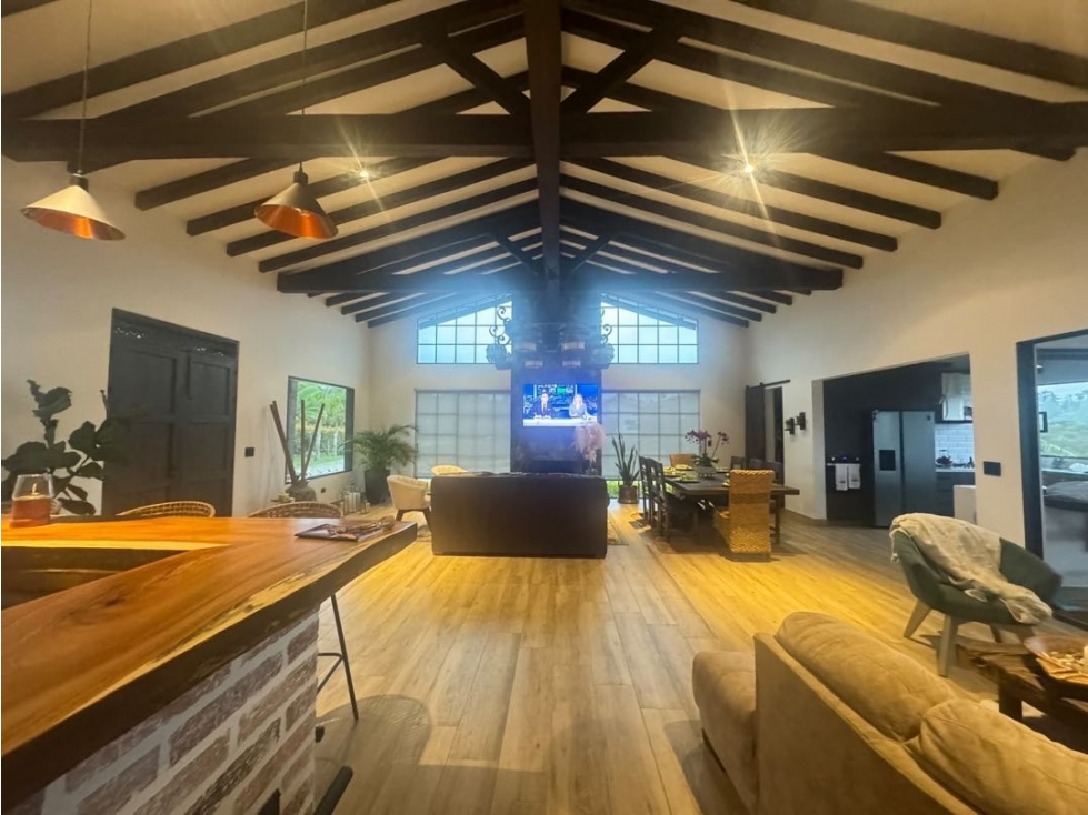Venta de Casa campestre en el Peñol Vereda el Morro para airbnb - 3