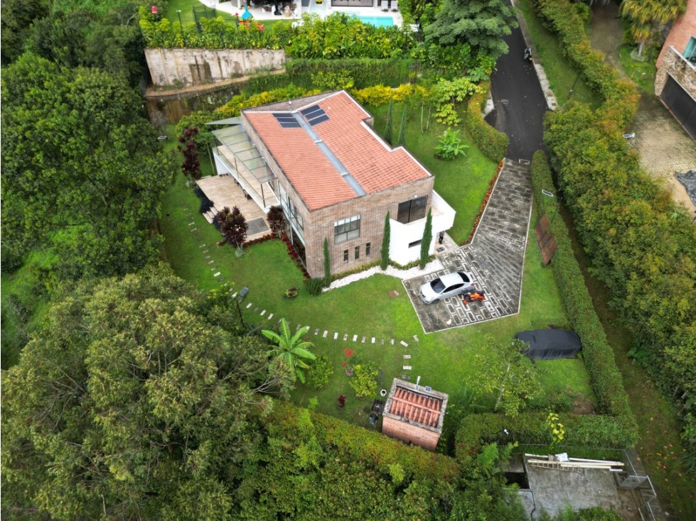 Venta de casa campestre en Envigado loma del escobero, parte baja