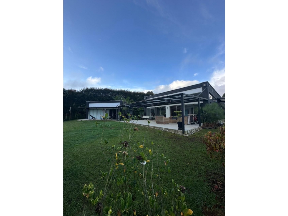 Venta de casa campestre en Envigado, Loma del escobero