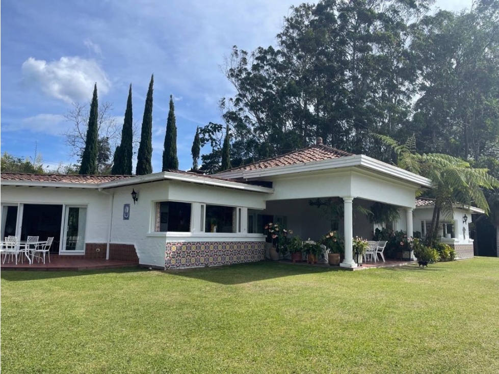 Venta de casa campestre en Fizebad el retiro