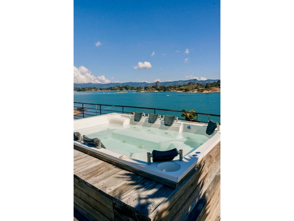 Venta de Casa Campestre en Guatapé con muelle propio - 5