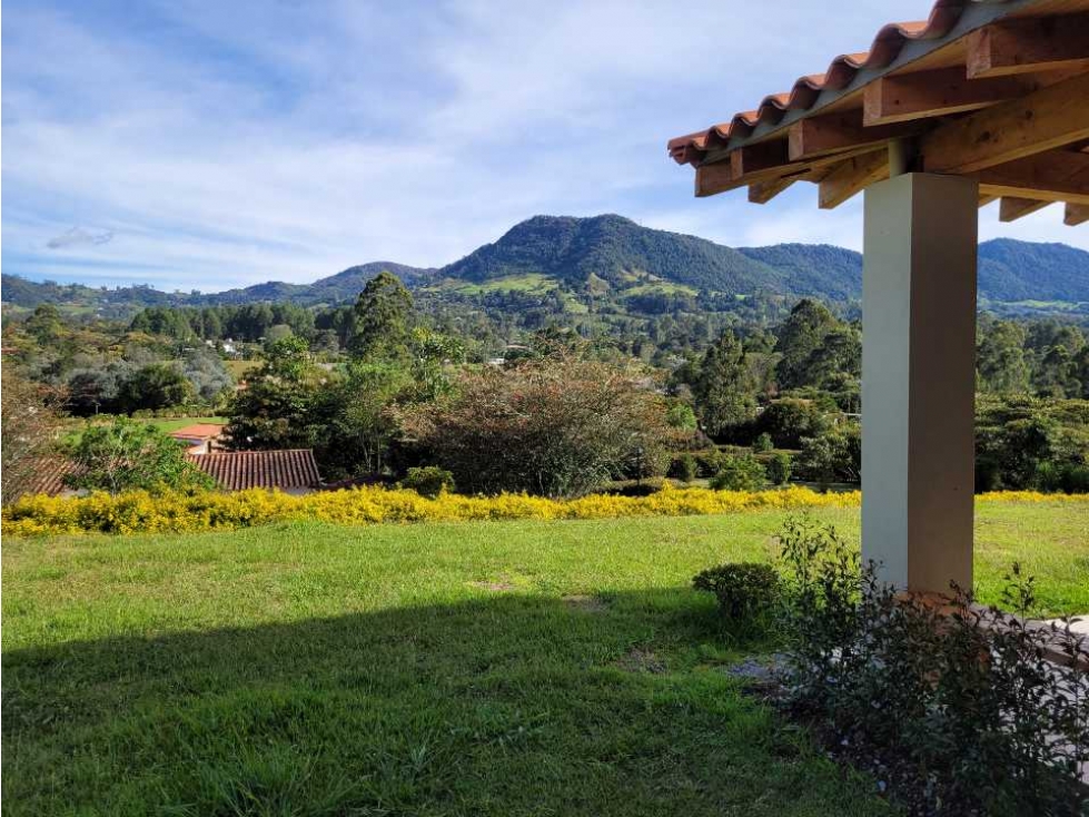 Venta de Casa Campestre en La Ceja Cerca al casco Urbano — foto 3