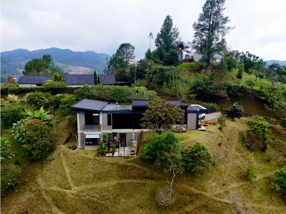 VENTA CASA CAMPESTRE EN EL RETIRO | LOTE 6.830 M² Y VISTA A LA MONTAÑA