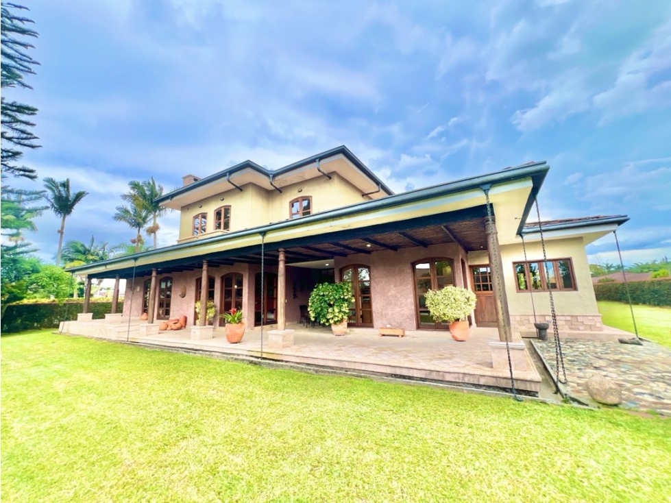 Venta de casa campestre en Llanogrande, Rionegro