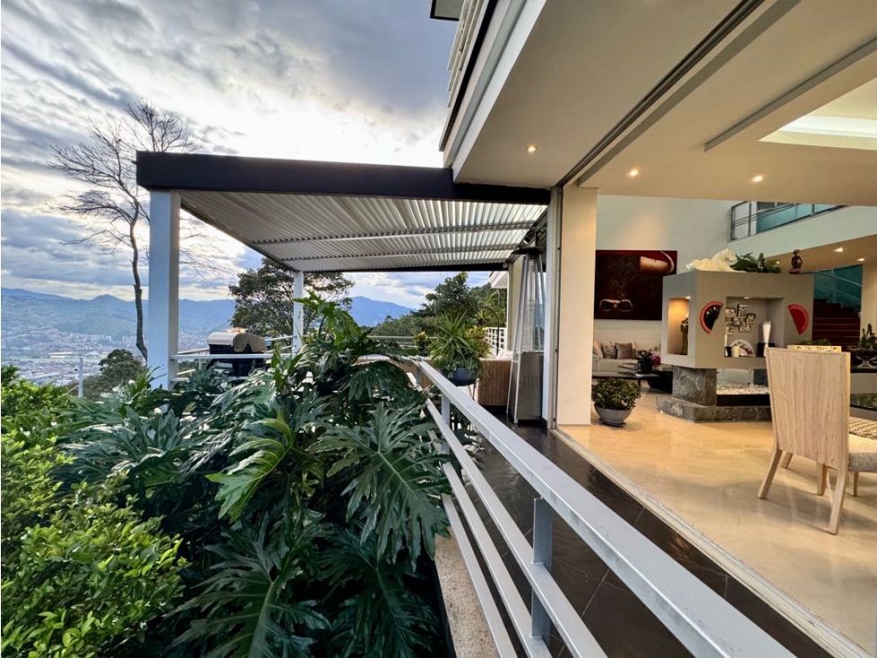 Venta de Casa Campestre en Palmas El Poblado con vista a Medellín — foto 5