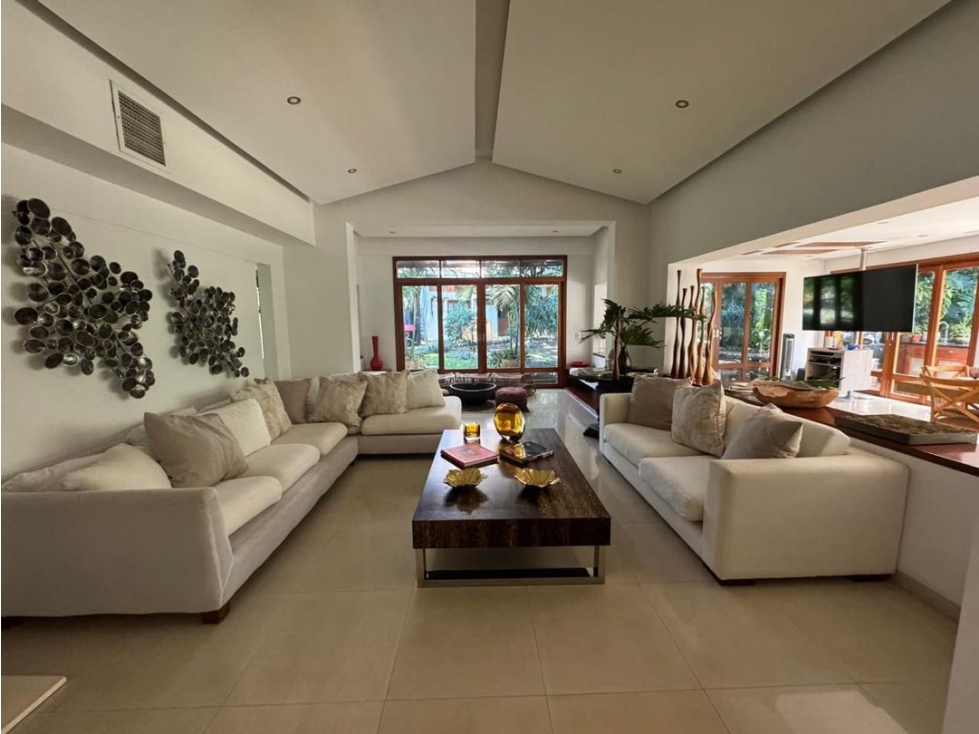 Venta o Alquiler de Casa Campestre en Pance